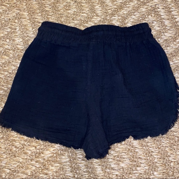 SOLD Tina Jo 100% Cotton Black Raw Edge Shorts - Picture 2 of 5